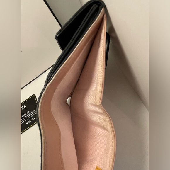 Chanel quilted two way wallet - Picture 10 of 10